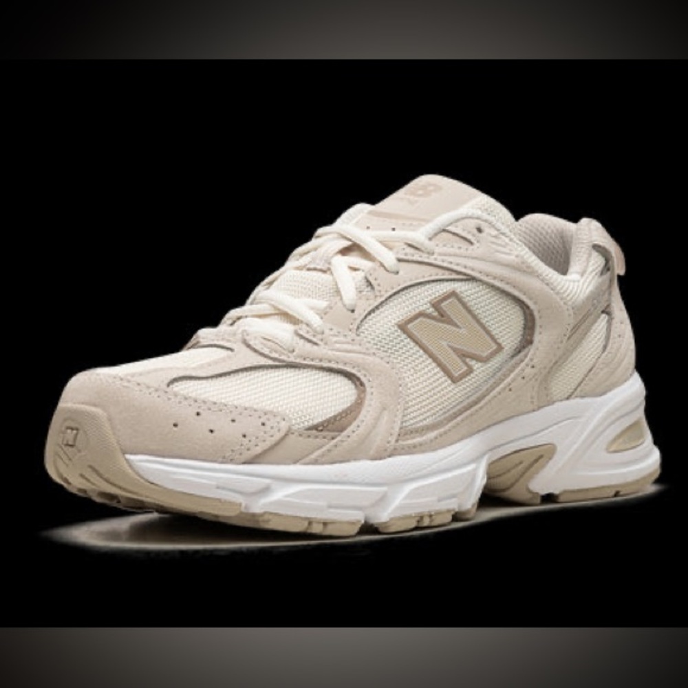 NEW! NEW BALANCE 530 LIFESTYLE SNEAKERS SIZE 9.5 US Woman